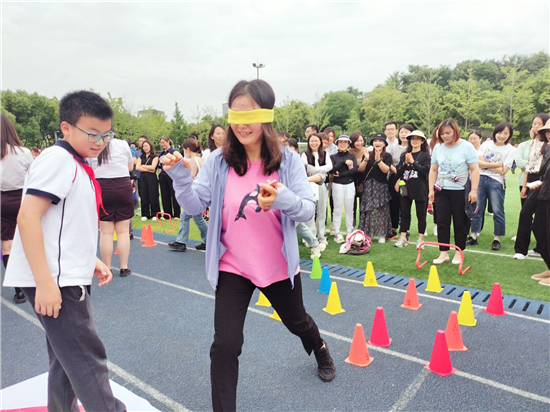 家长会.jpg